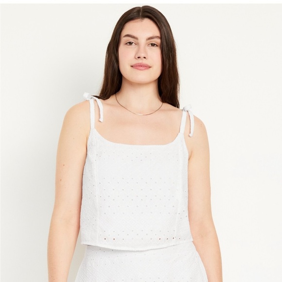 NWT Old Navy Cami White Eyelet Crop Top Size 3X - Picture 5 of 11